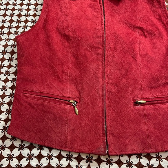 Vintage Leather Vest - Picture 2 of 10